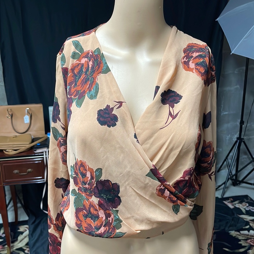 Charlotte Russe chiffon crop blouse